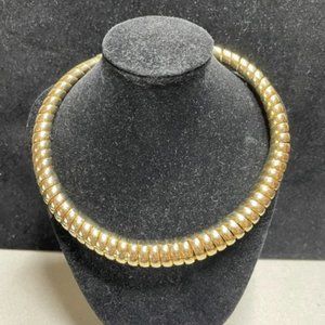Fun Spiral Link Gold Tone Torque Lovely Statement Choker a Definite 80's